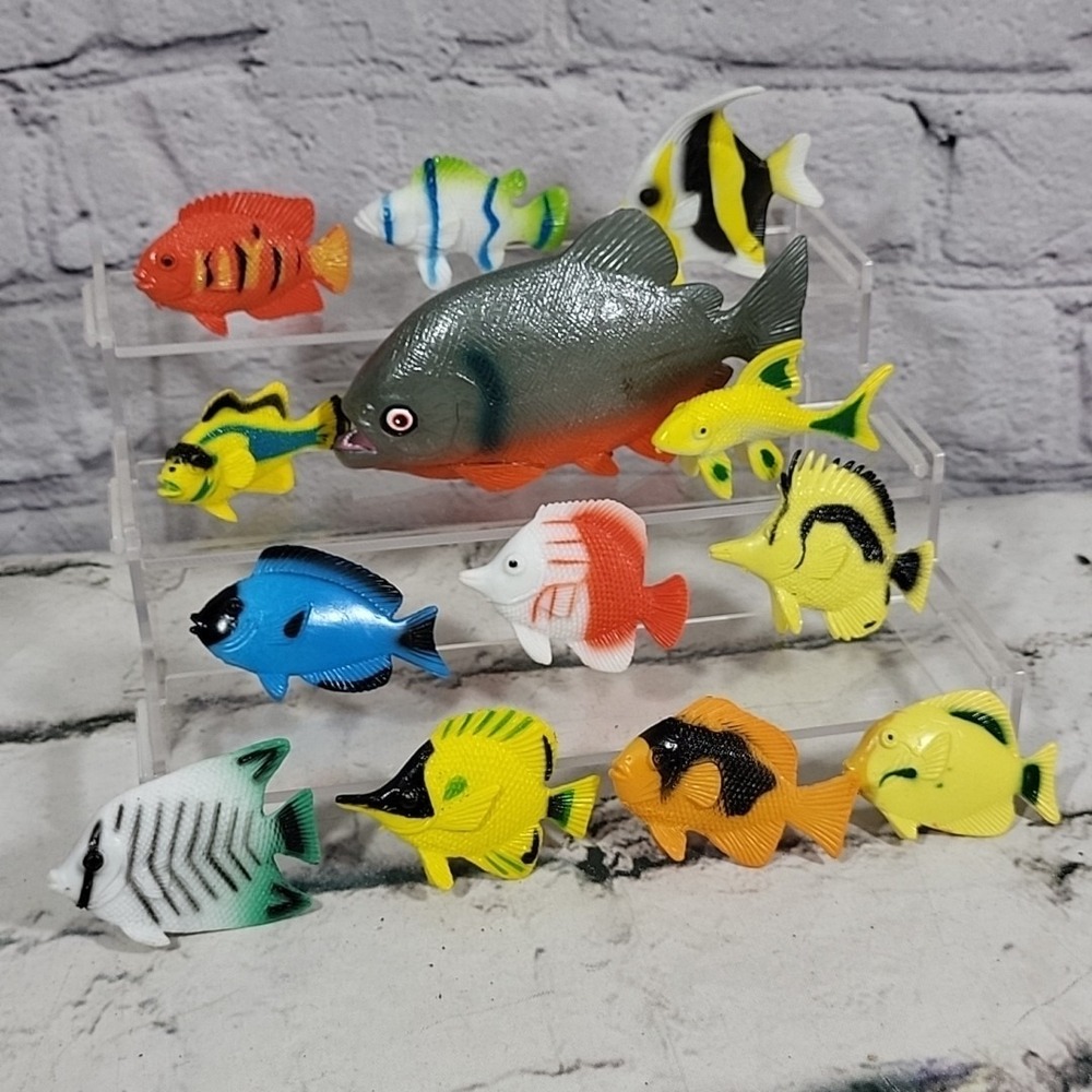 Fish Figures Realistic Marine Animal Toys Lot School Of 13 W/ Piranha Nature VTG